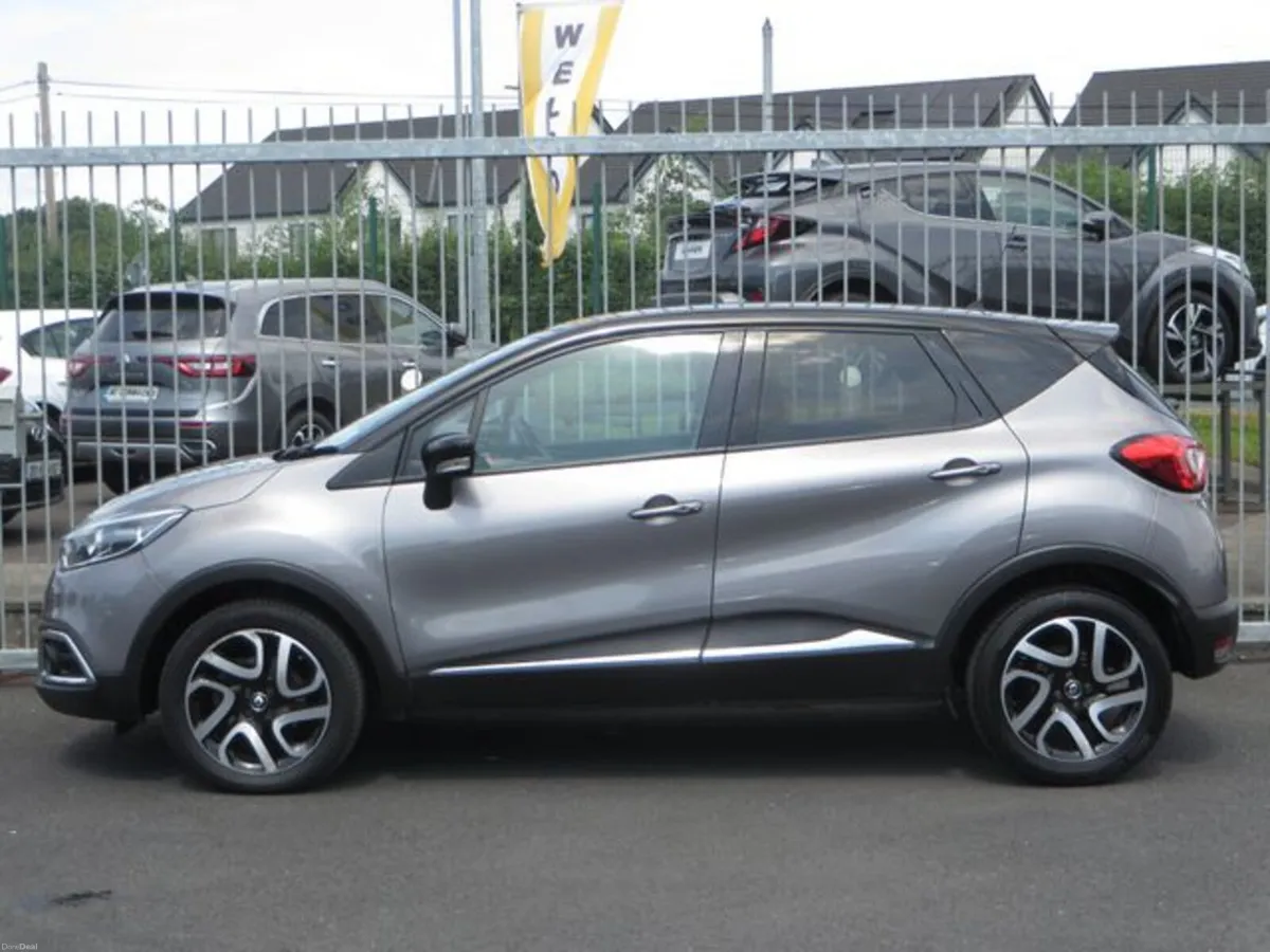 Renault Captur SIGNATURE 1.5 DCI , HIGH SPEC, LOW - Image 4