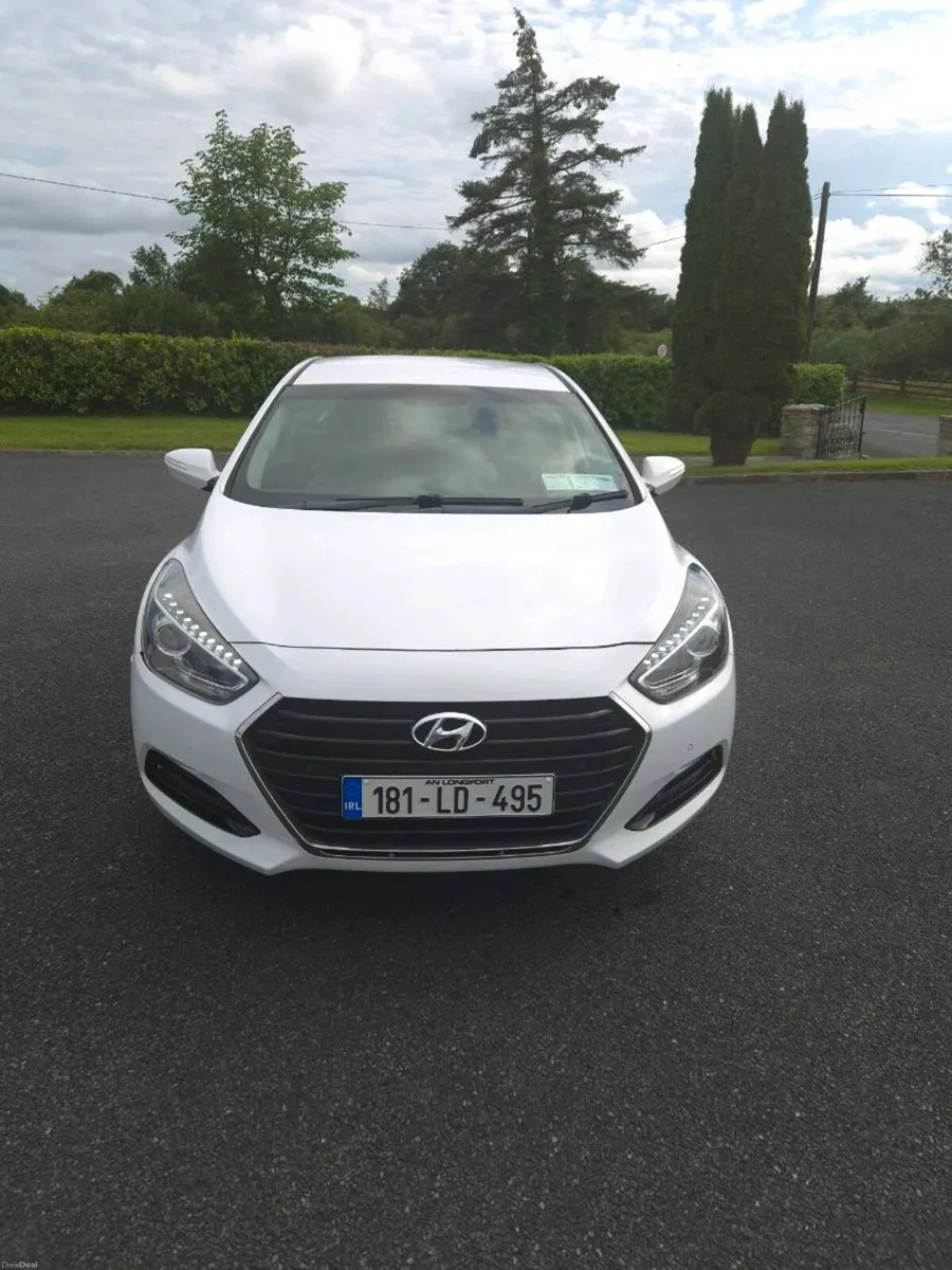 Hyundai i40 executive plus - Image 1