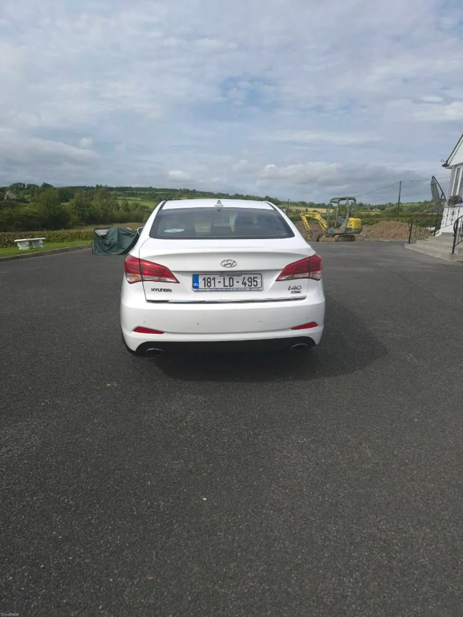 Hyundai i40 executive plus - Image 2
