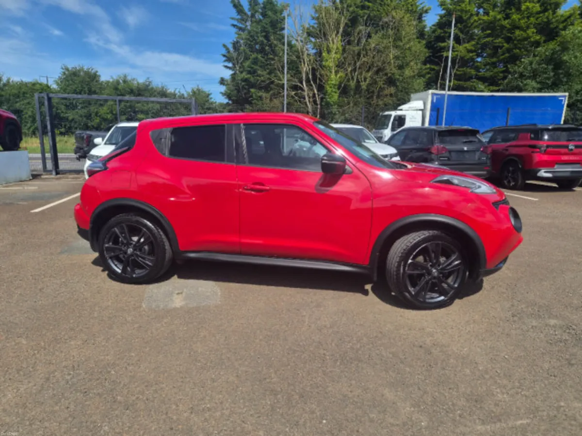 Nissan Juke 1.5 DSL SV Black EXT PK + 4DR - Image 4