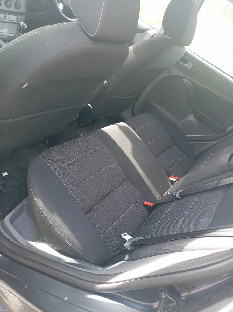 Ford Focus 2010 - Image 6