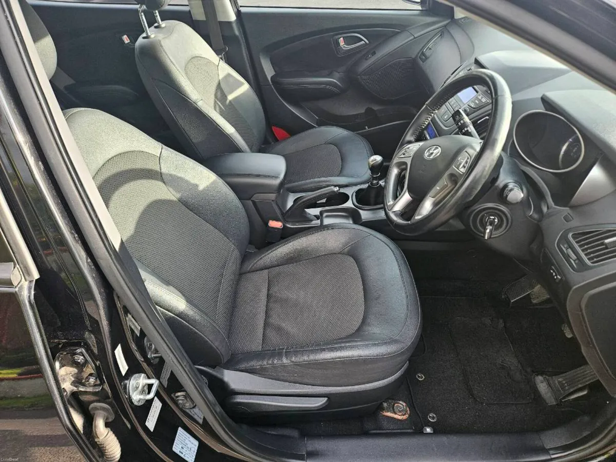 Hyundai ix35 only 88500m - Image 6