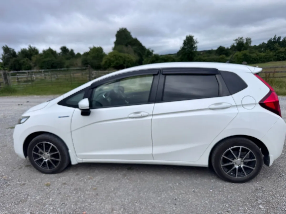 Honda FIT with Cruise control - Image 4