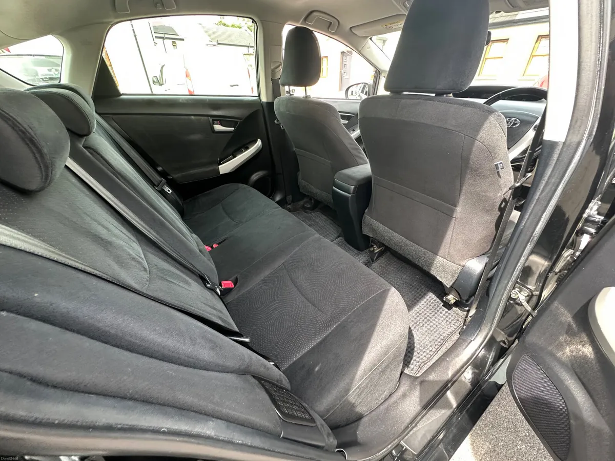 Toyota Prius 2015(152) – 1.8 Hybrid • Warranty - Image 6
