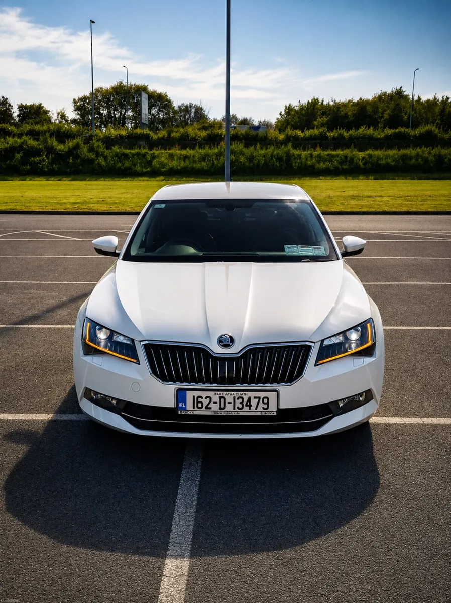SKODA SUPERB Ambition 1.6 Diesel - Image 3