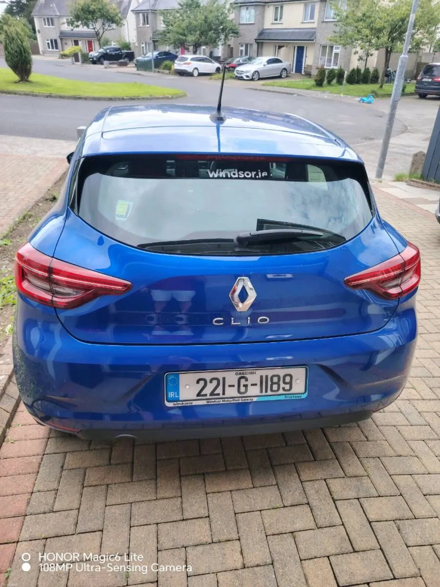 Renault clio dynamic low kilometres - Image 2