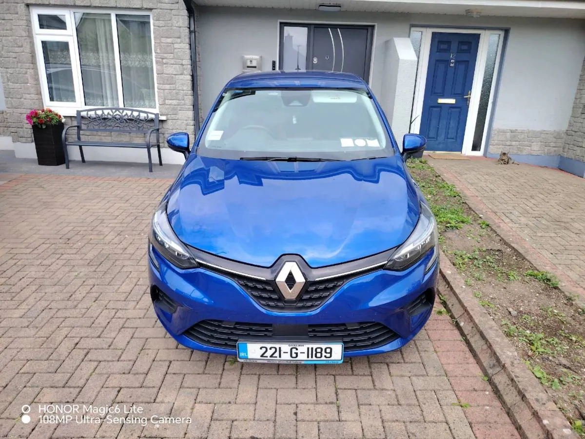 Renault clio dynamic low kilometres - Image 1