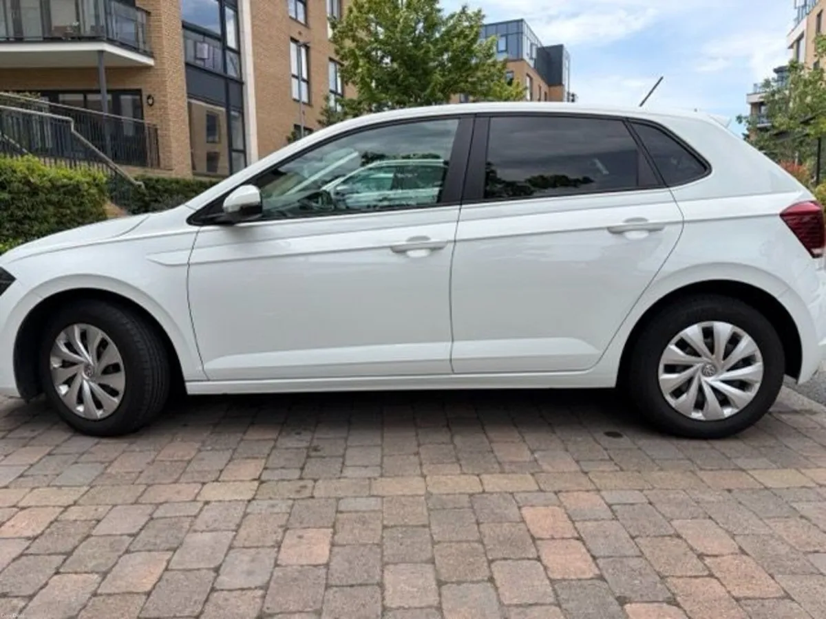 Volkswagen Polo 2018 - Image 2