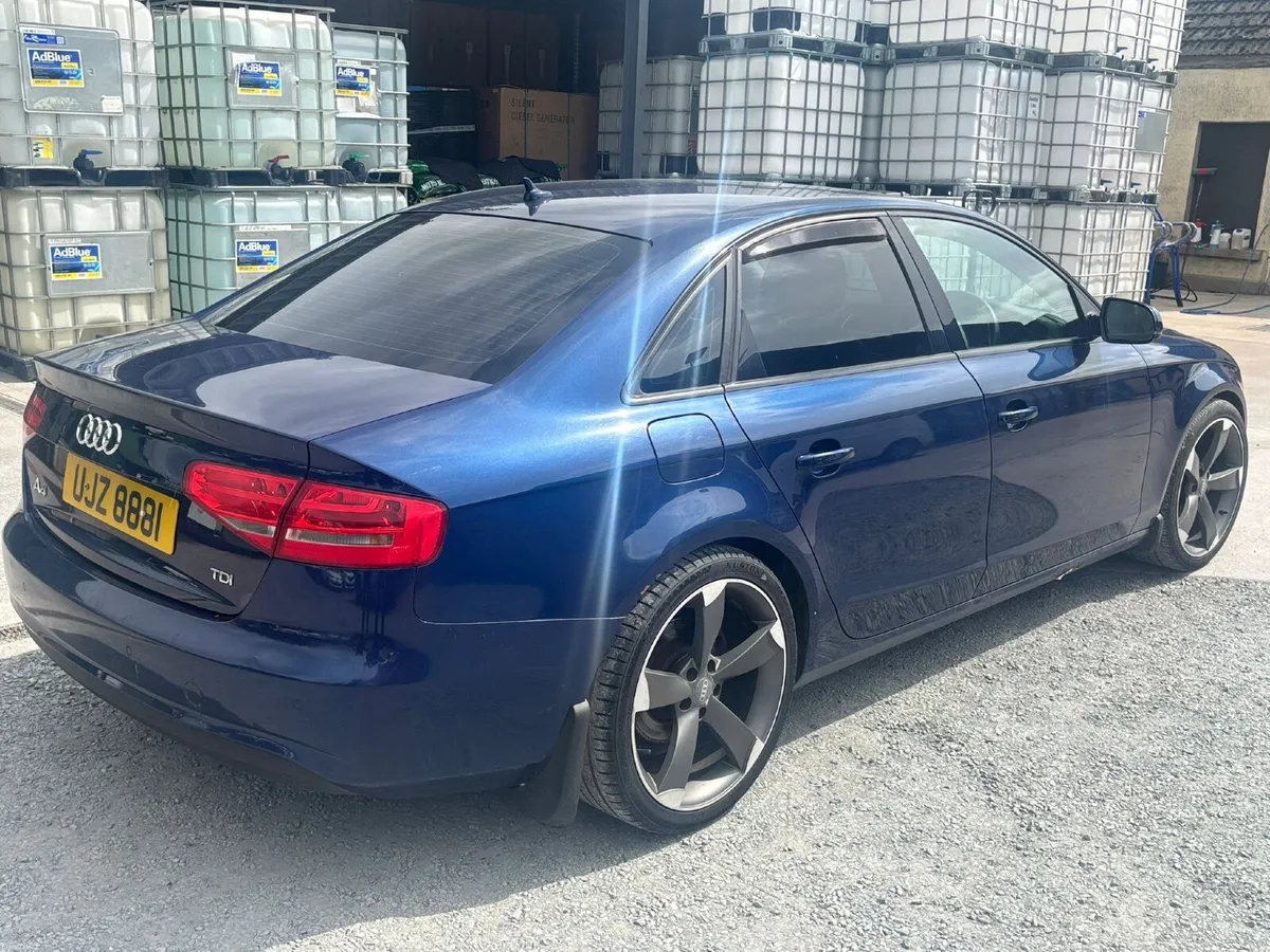 Audi A4 2012 - Image 2