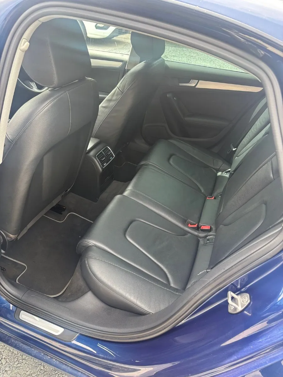 Audi A4 2012 - Image 6