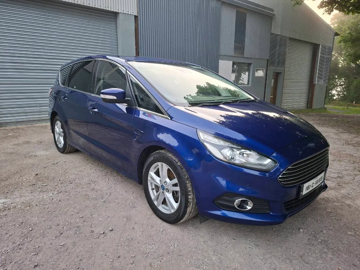 Ford S-Max - Image 1