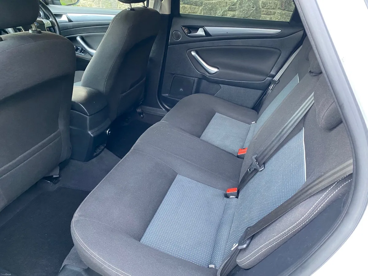 FORD MONDEO AS NEW BEAUTIFUL CAR NEW NCT 👍 - Image 4