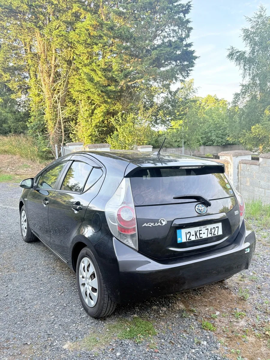 Toyota Aqua 2012 Automatic [Low mileage] - Image 6