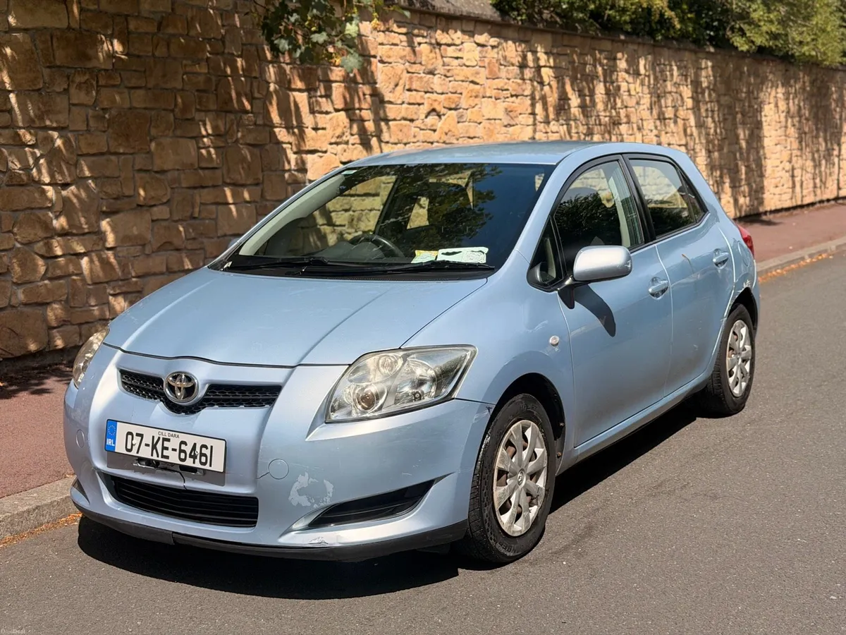 Toyota Auris 1.4L NCT 4/27 TAX 9/26 + 99.000 miles - Image 2