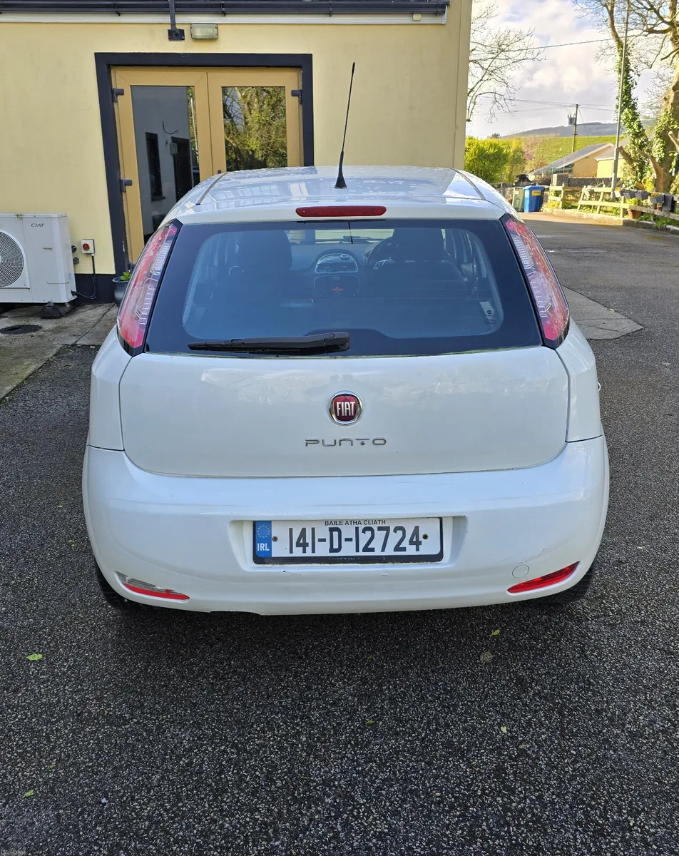 2014 Fiat Punto  1.2 Petrol - Image 4