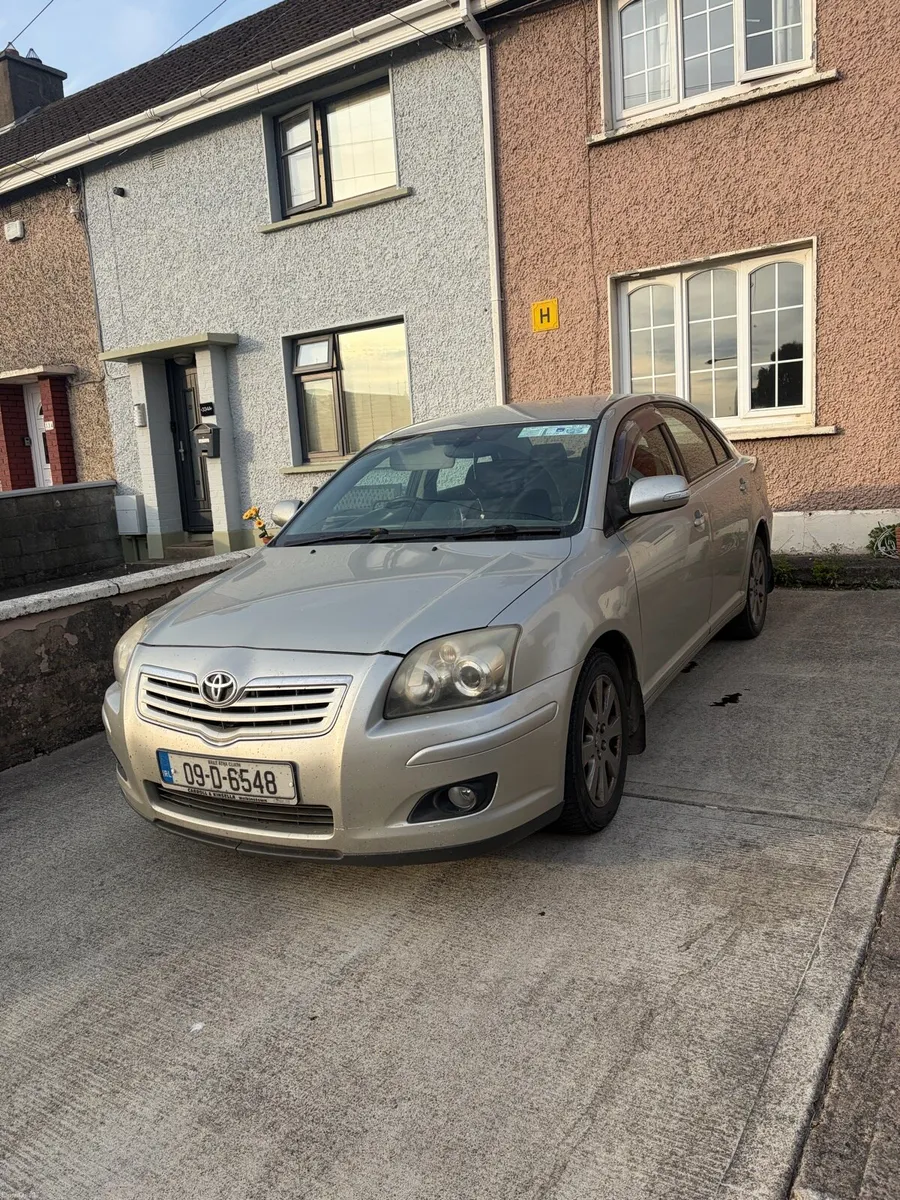 Toyota Avensis - Image 1