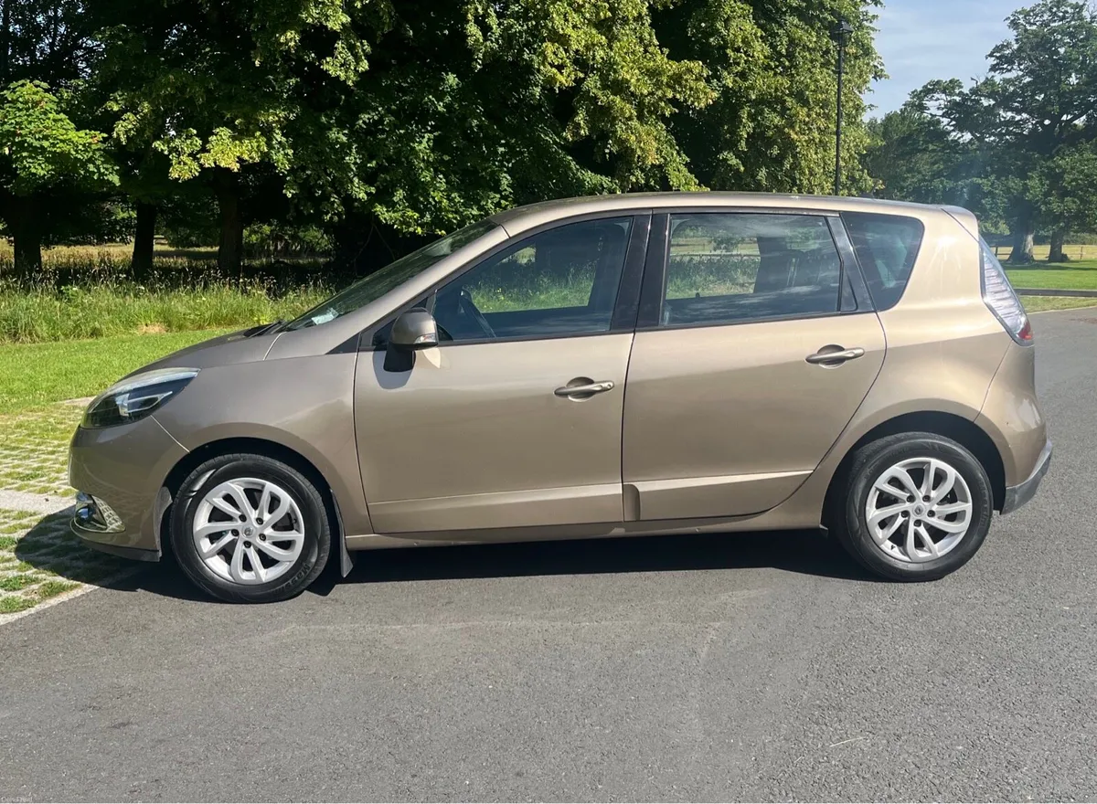 Renault Scenic 1.5 DCI AUTOMATIC - Image 2