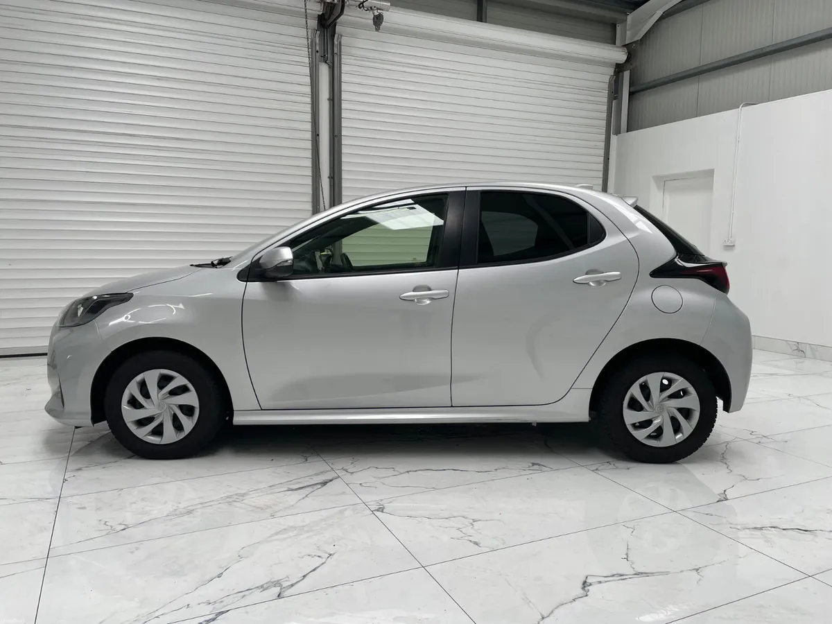 2021 Toyota Yaris 1.5 Vvti Hybrid Auto - Image 5