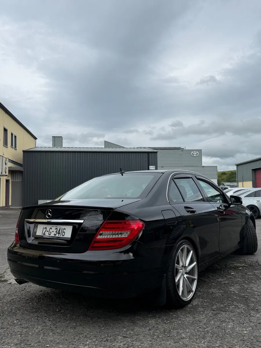 Mercedes-Benz C-Class 2012 - Image 2
