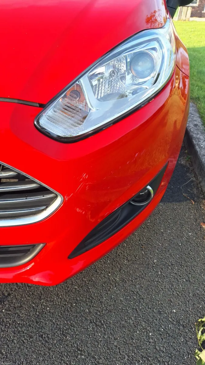 Ford Fiesta 2015 - Image 6