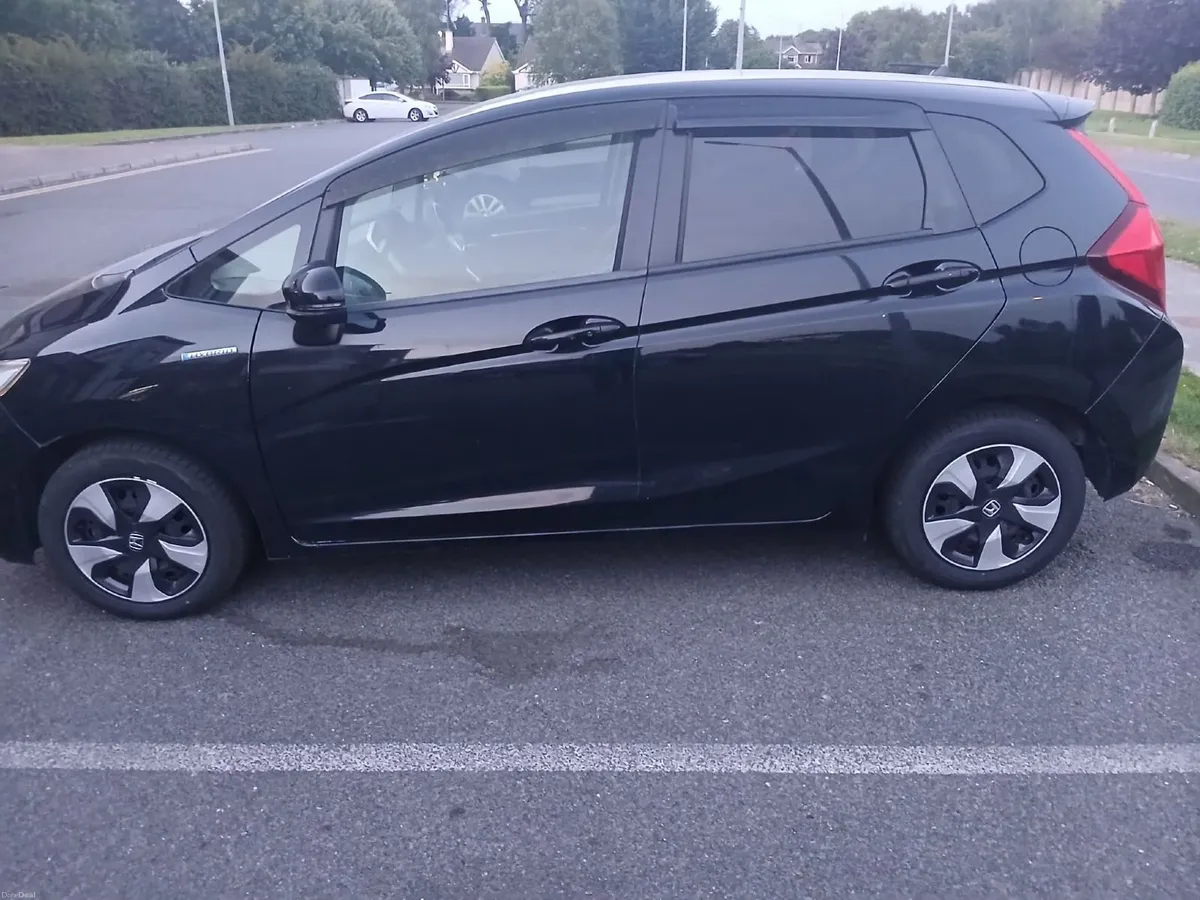Honda Fit 2017 - Image 3