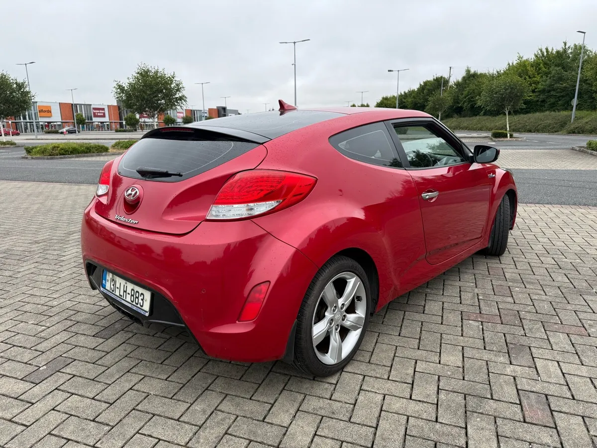 Hyundai veloster - Image 4
