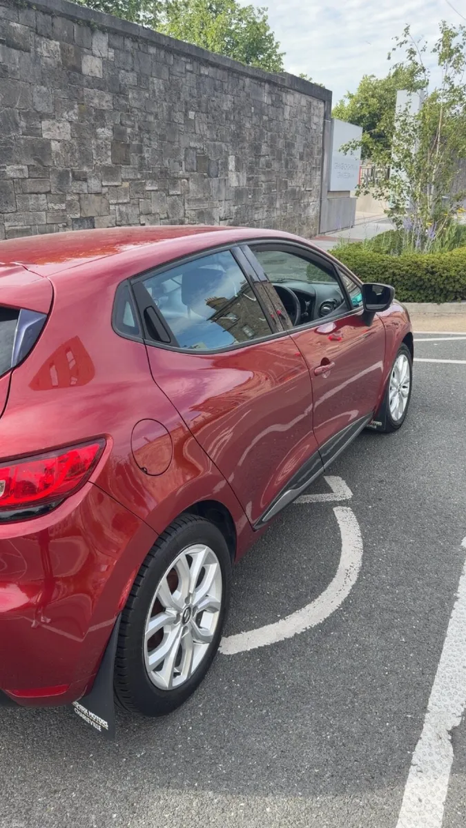 Renault Clio 2017 - Image 4