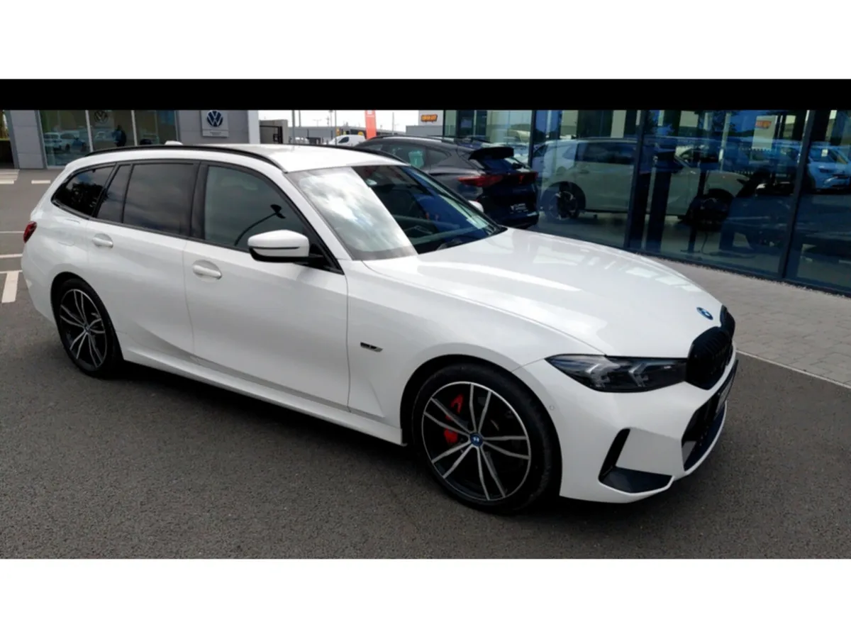 BMW 3-Series 2022 M SPORT PRO 292BHP Touring - Image 1