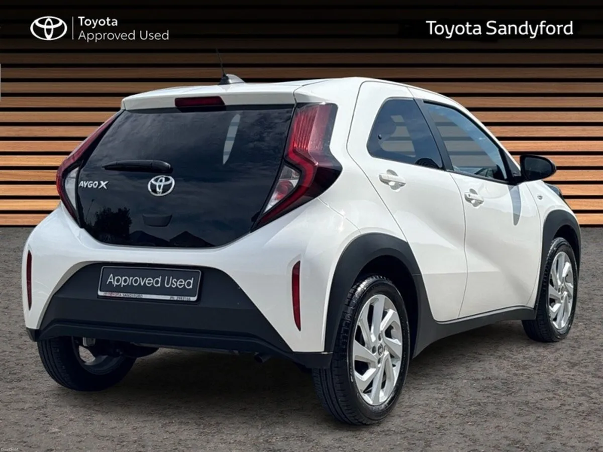 Toyota Aygo X PULSE // REAR CAMERA // TOYOYTA SAFE - Image 2