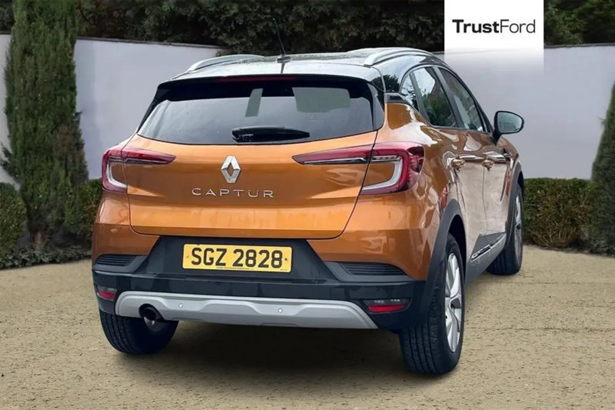 Renault Captur Iconic - Image 4
