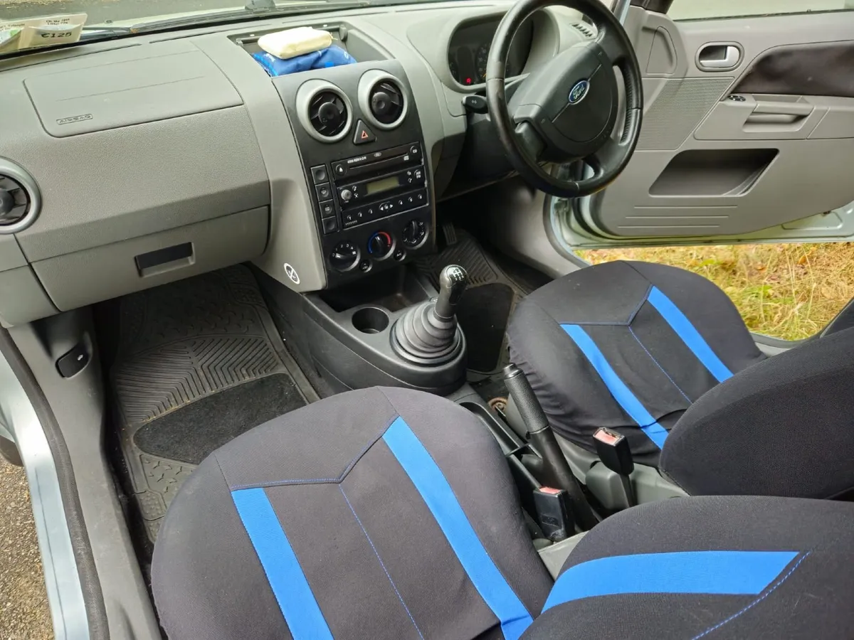 Ford Fusion 2003 - Image 4