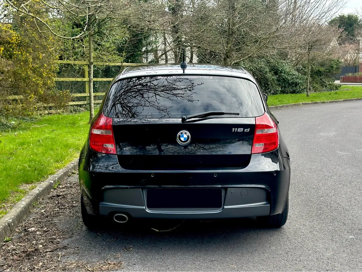 BMW 1 Series M Sport AUTO 118d - Image 4
