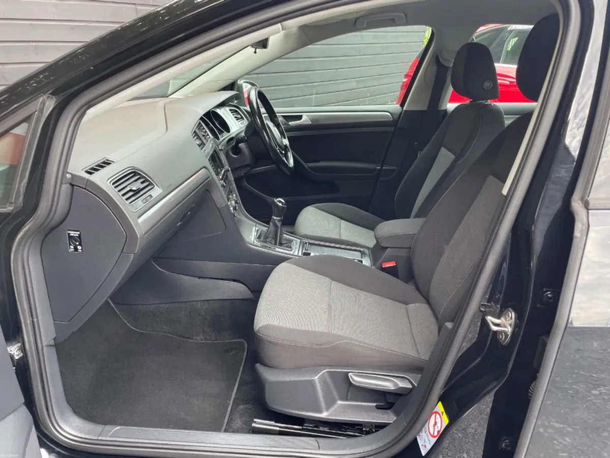 Volkswagen Golf TRENDLINE 1.6 TDI - Image 6