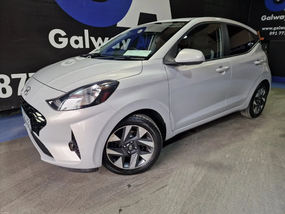 Hyundai i10 DELUXE 1.0 ** REVERSING CAMERA, CRUISE - Image 4