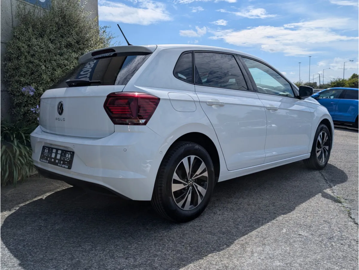 Volkswagen Polo COMFORTLINE AUTOMATIC 1.0 PETROL / - Image 6