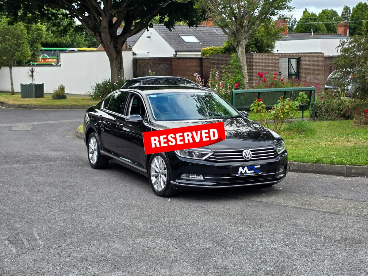Volkswagen Passat Highline *Low Kms* Diesel 2017 - Image 1