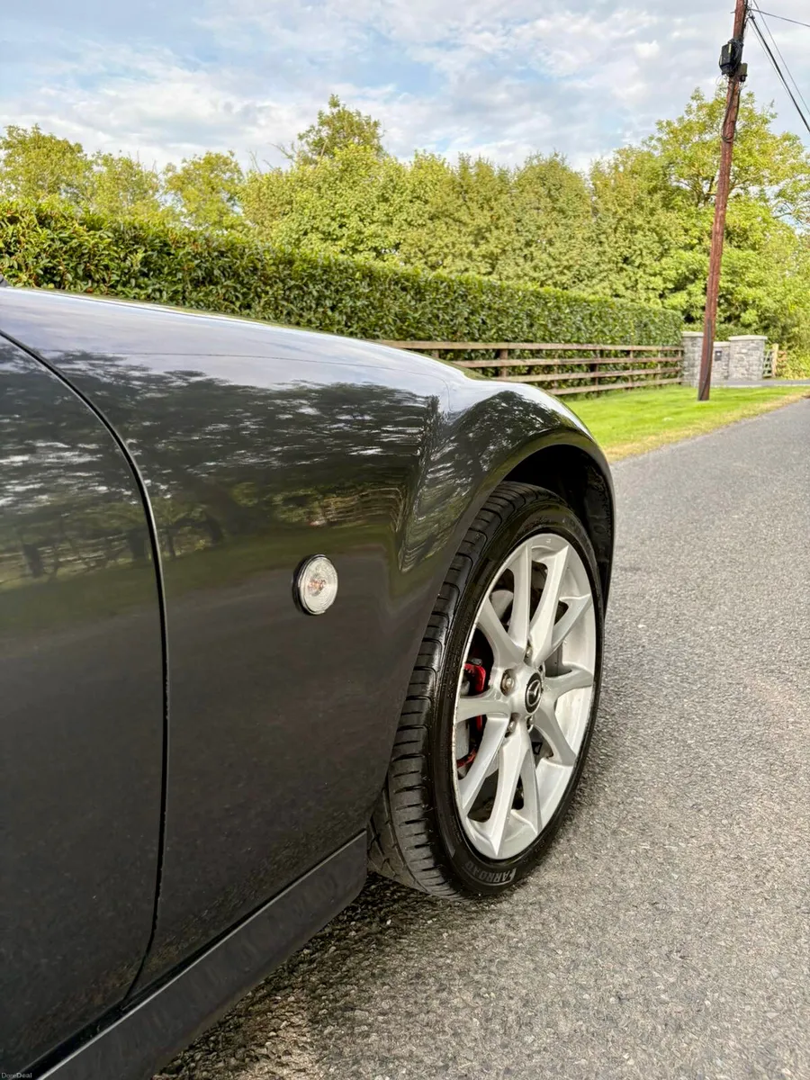 Mazda MX-5 Sport Tech Roadster Coupe 2.0 - Image 3