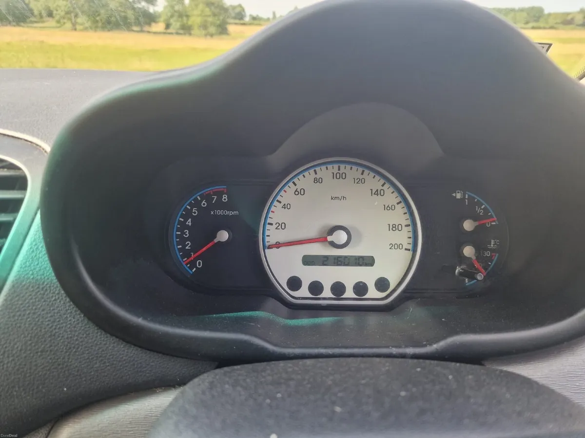 Hyundai i10 2010 - Image 3