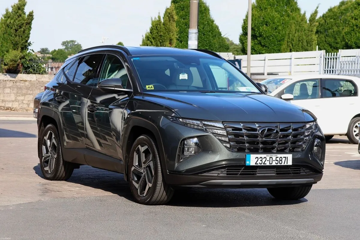 Hyundai Tucson 2WD Executive Plus HEV STG Auto - Image 3
