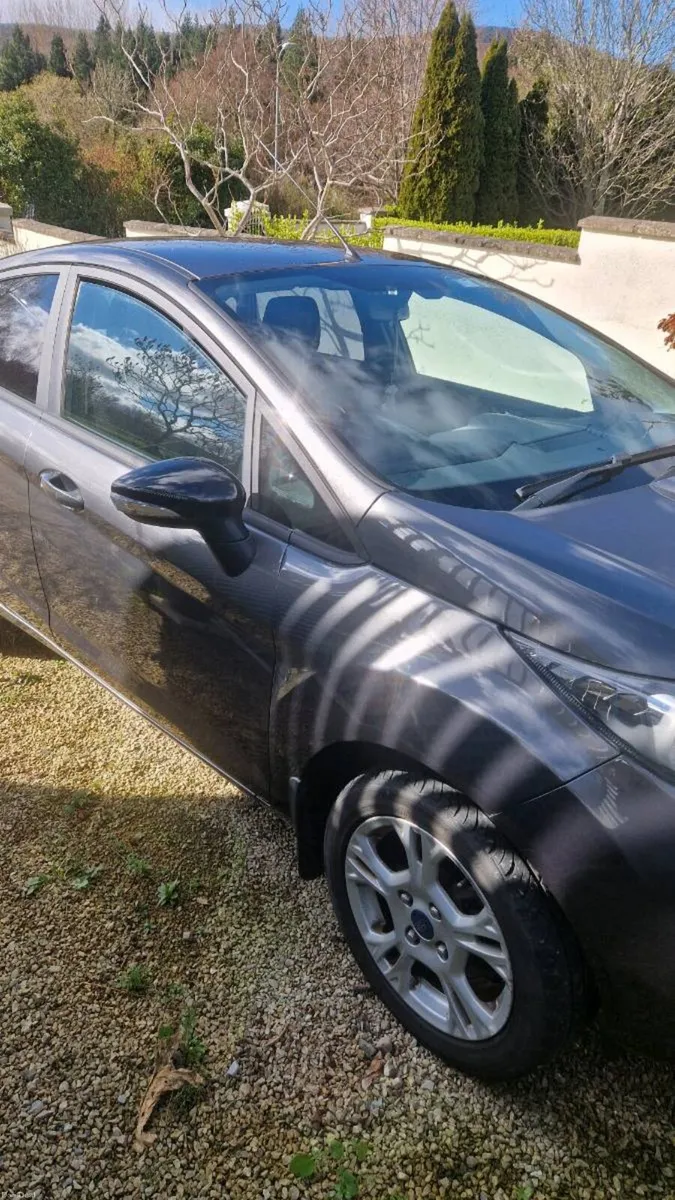 Car - Image 2
