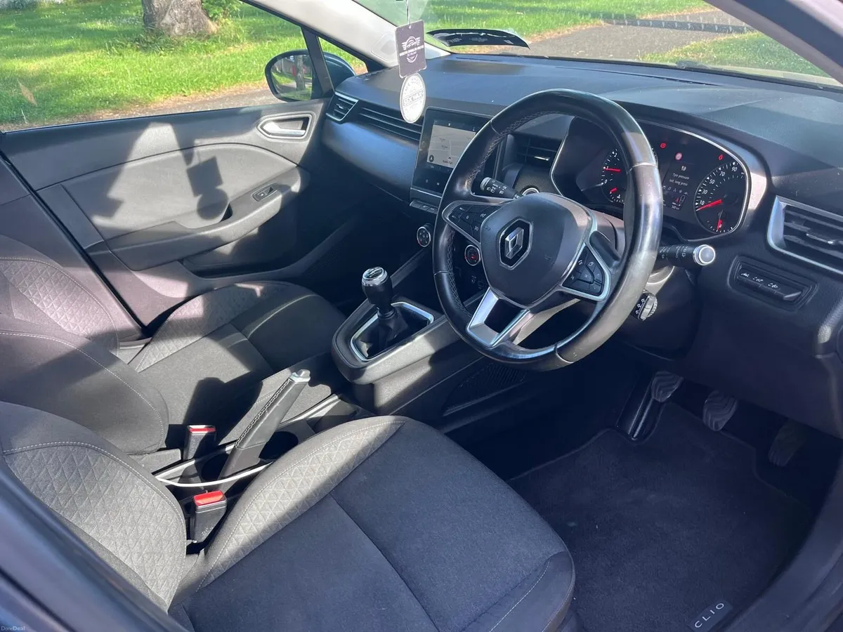 2021 RENAULT CLIO 1.0L MANAUAL //212 Reg - Image 2