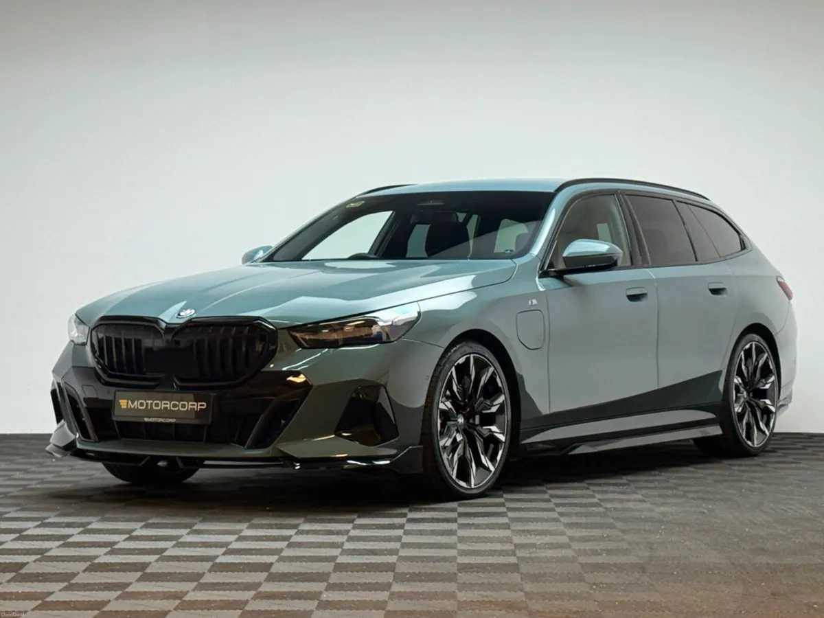 BMW 5-Series 530E M SPORT TOURING - Image 3