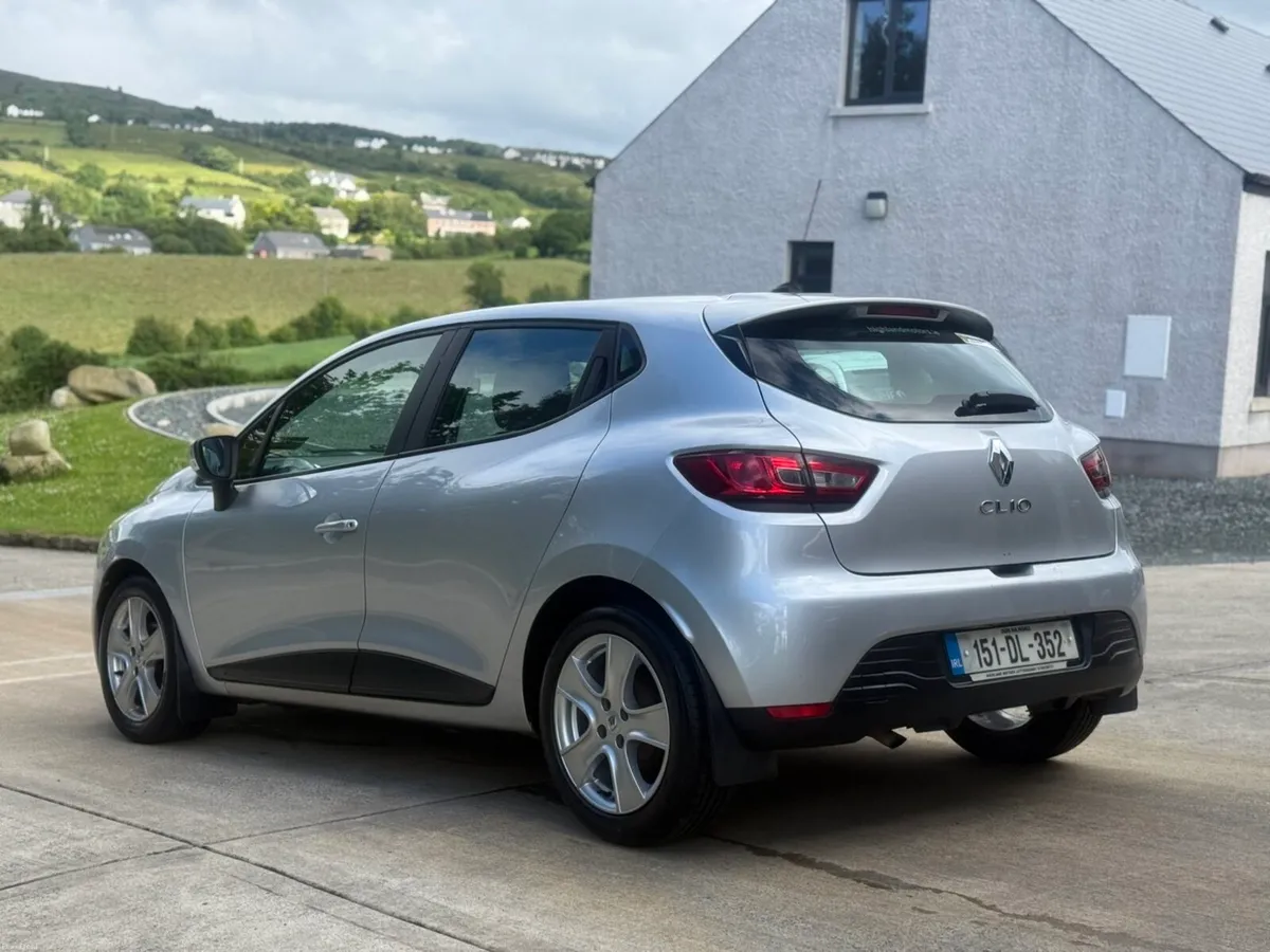 Renault Clio 1.2 petrol - Image 3