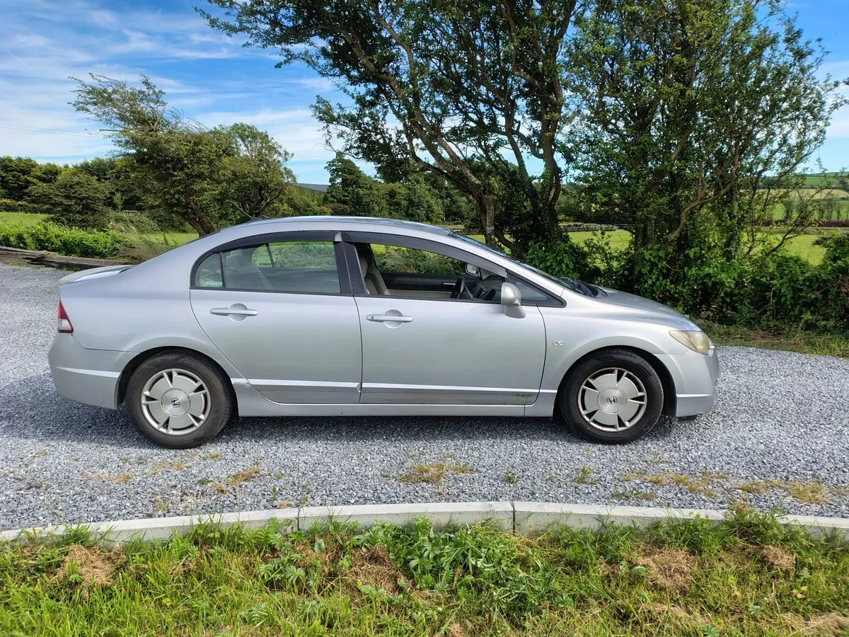 Honda Civic 2010 - Image 1