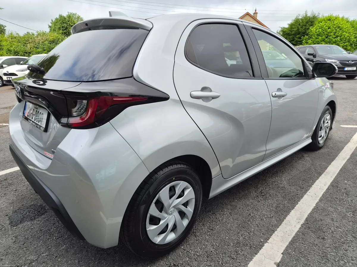 Toyota Yaris 2021 1.5L Petrol Hybrid Auto - Image 3