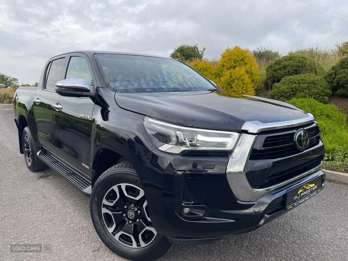 Toyota Hilux DIESEL - Image 1