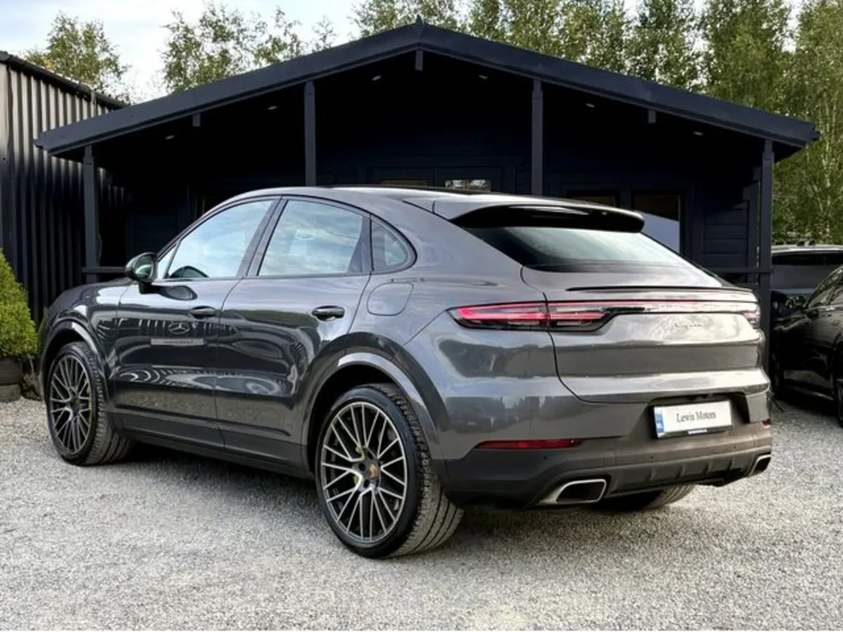 Porsche Cayenne COUPE V6 E-HYBRID 462BHP, SPORT CH - Image 4