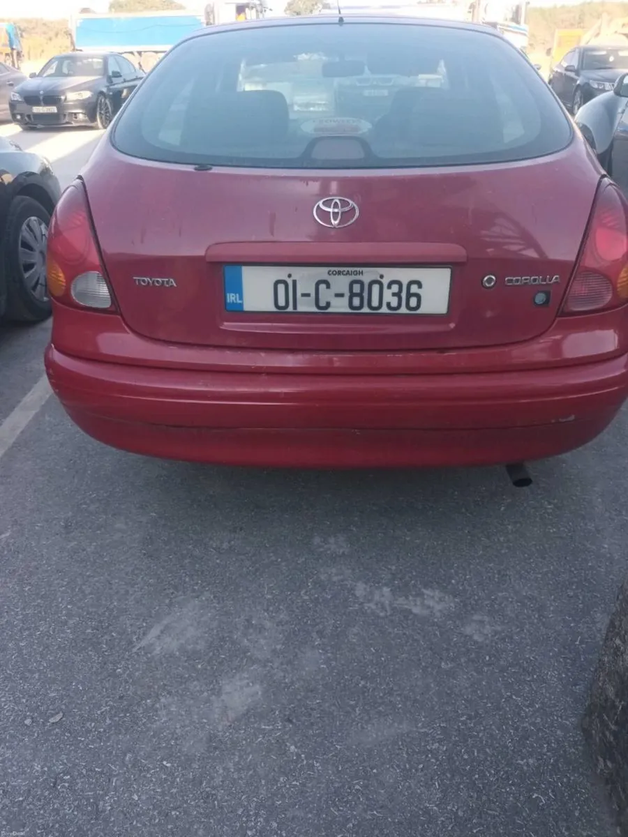 Toyota corolla liftback - Image 3