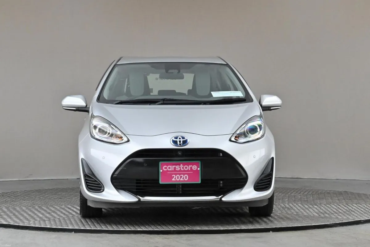 Toyota Aqua 1.5 VVT-i HYBRID **360 PAN CAM**ANDROI - Image 2