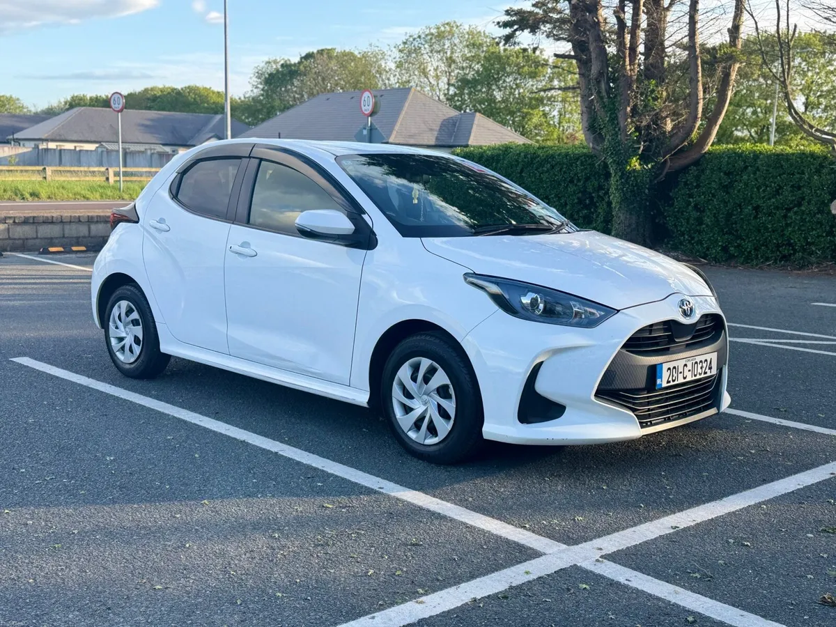 Toyota Yaris hybrid Auto - Image 1